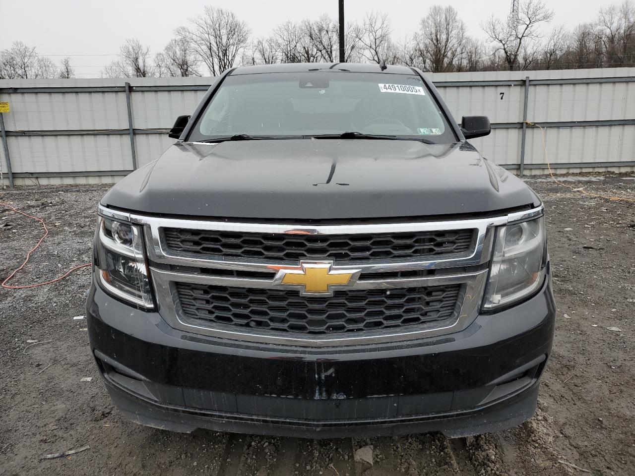 2015 Chevrolet Suburban - Image 5