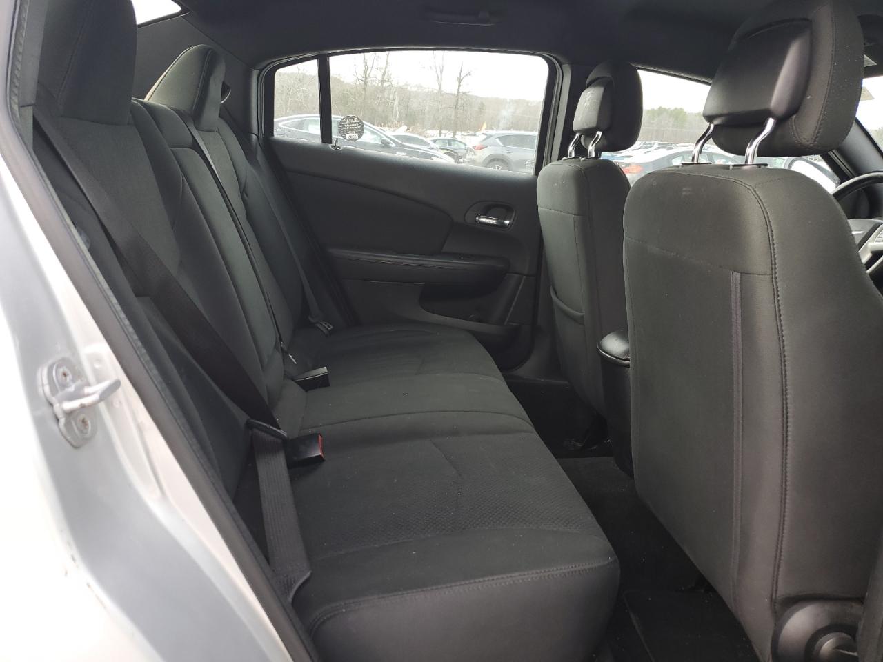 2012 Chrysler 200 - Image 10