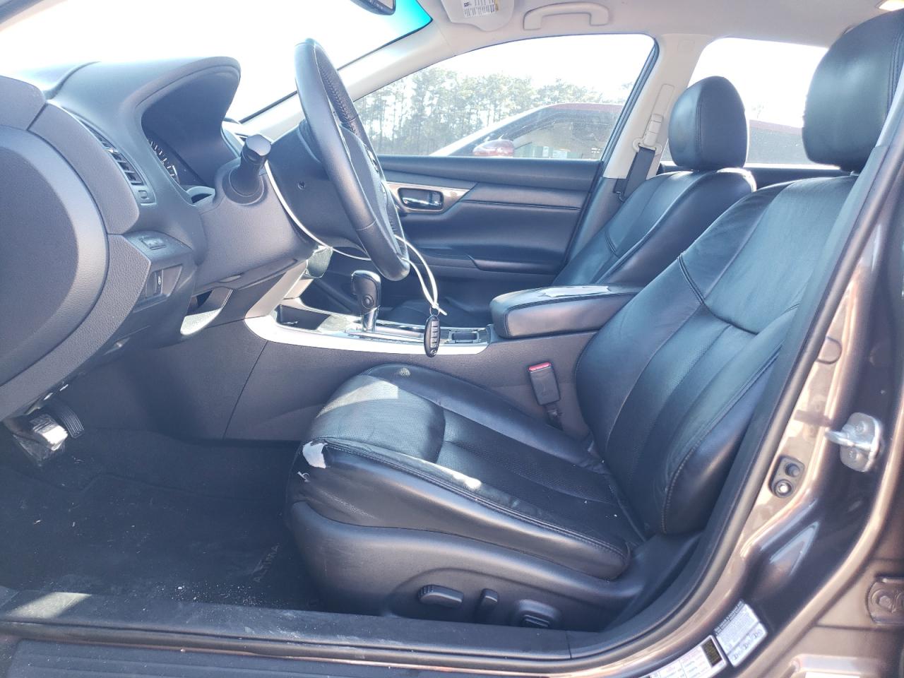 2015 Nissan Altima - Image 7