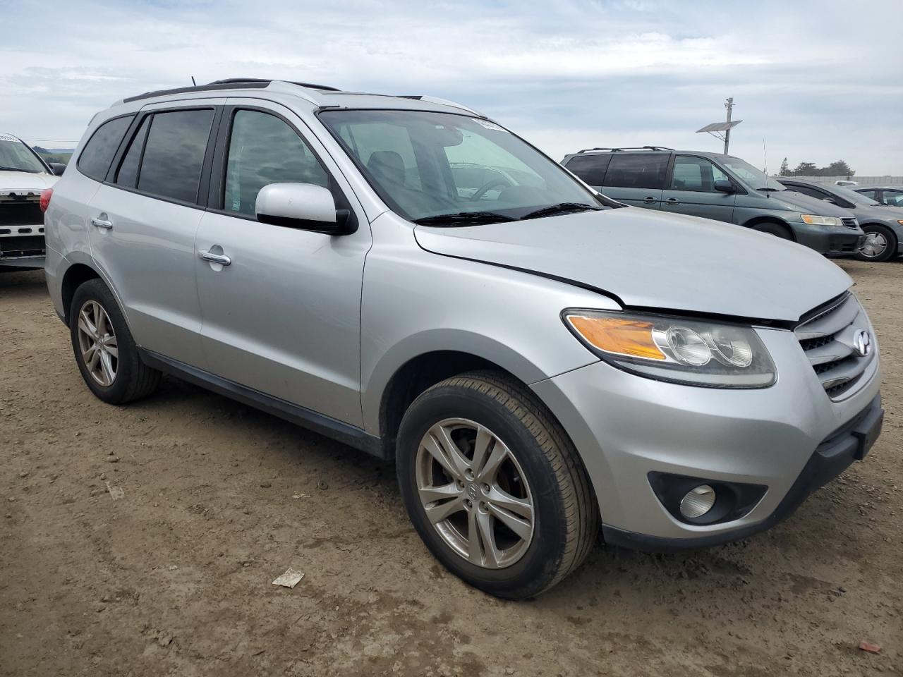 2012 Hyundai Santa Fe - Image 4