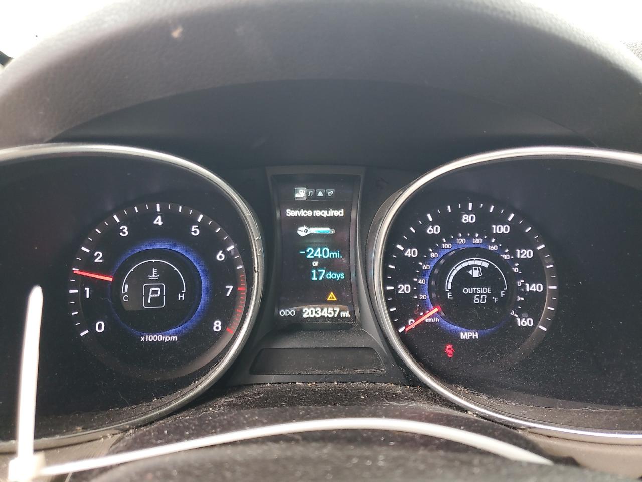 2015 Hyundai Santa Fe - Image 9