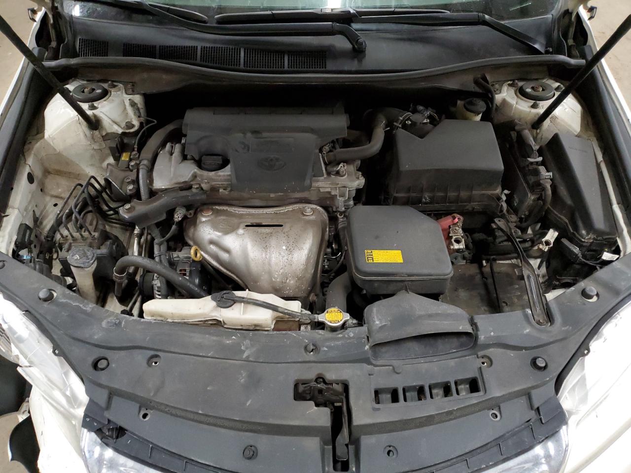 2015 Toyota Camry - Image 11