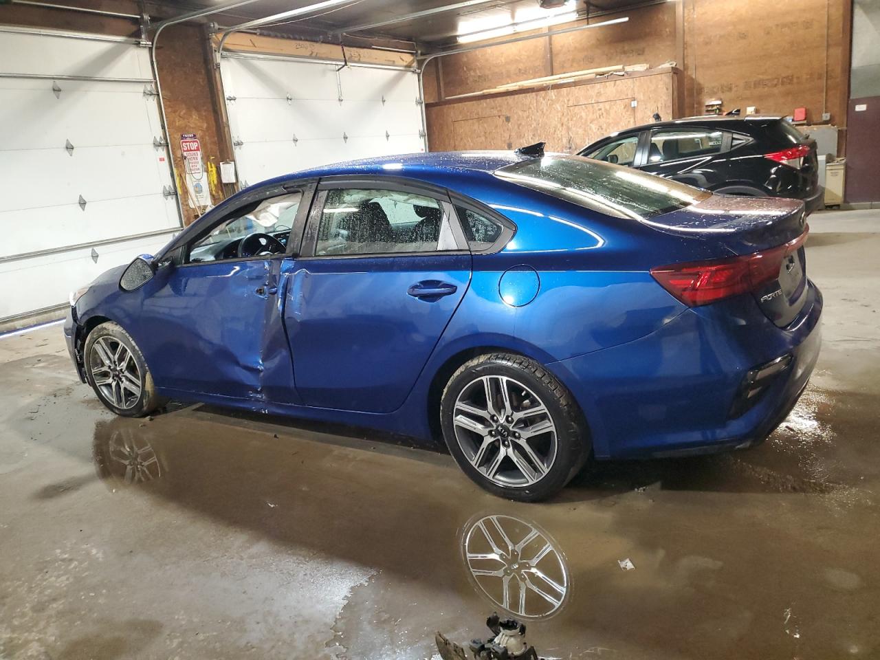 2019 Kia Forte - Image 2