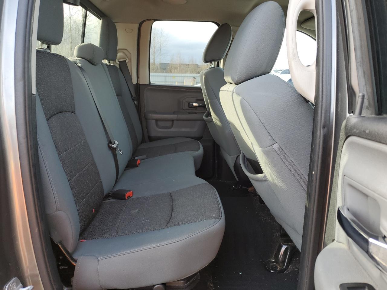 2013 RAM 1500 - Image 10