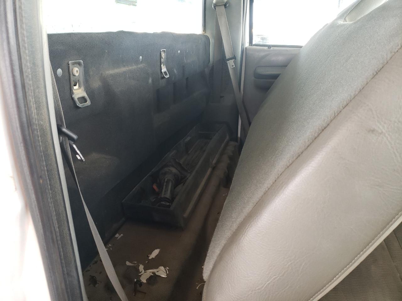 2007 Ford F350 - Image 10