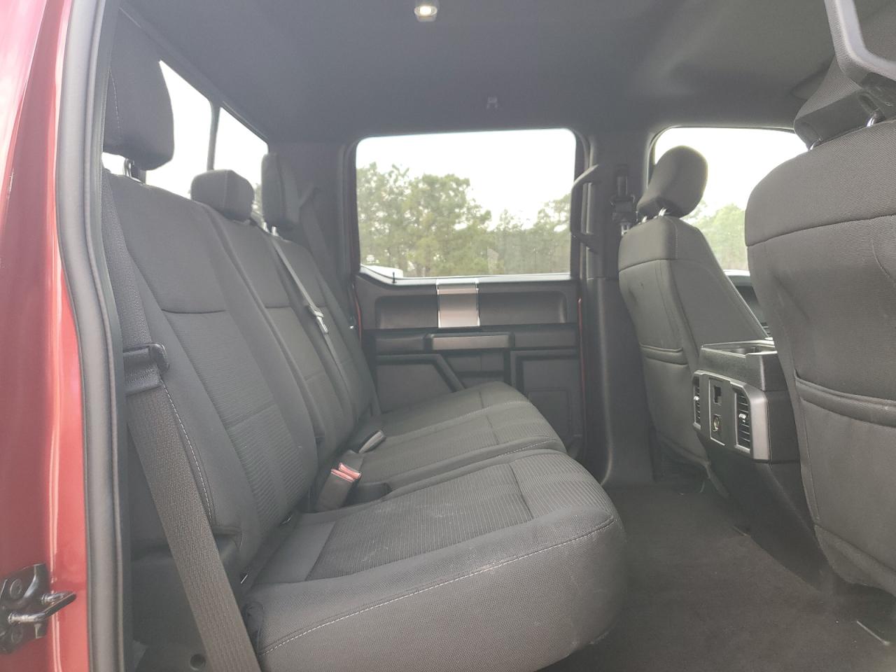 2016 Ford F-150 - Image 10