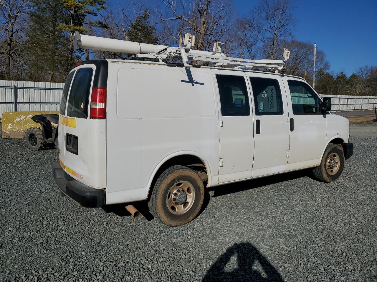 2012 Chevrolet Express - Image 3