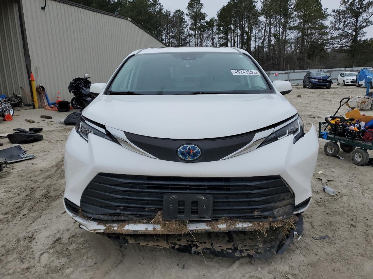 2021 Toyota Sienna - Image 5