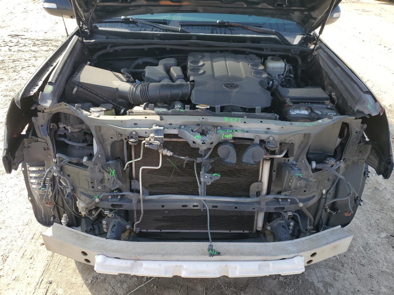 2013 Toyota 4Runner - Image 12