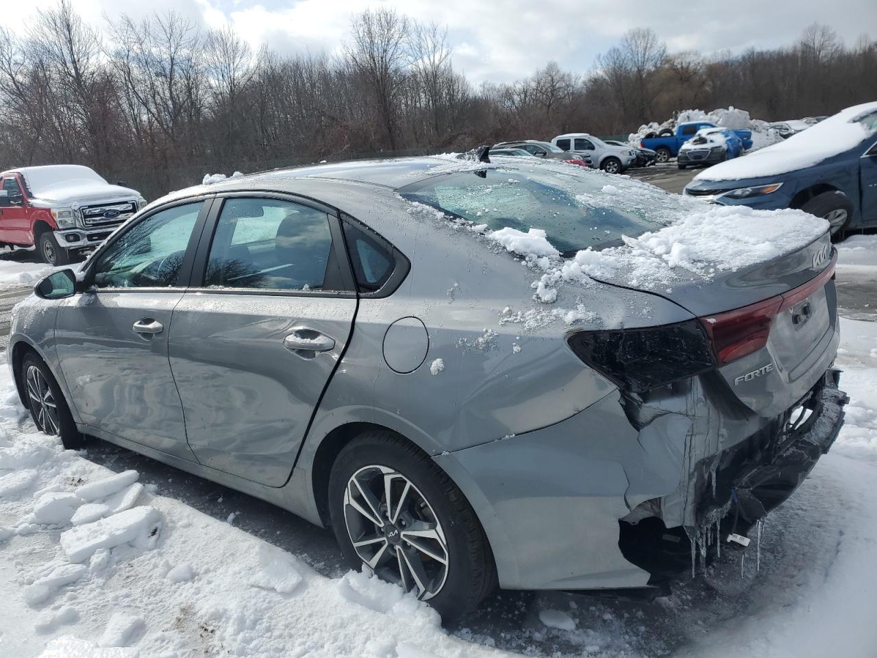 2023 Kia Forte - Image 2