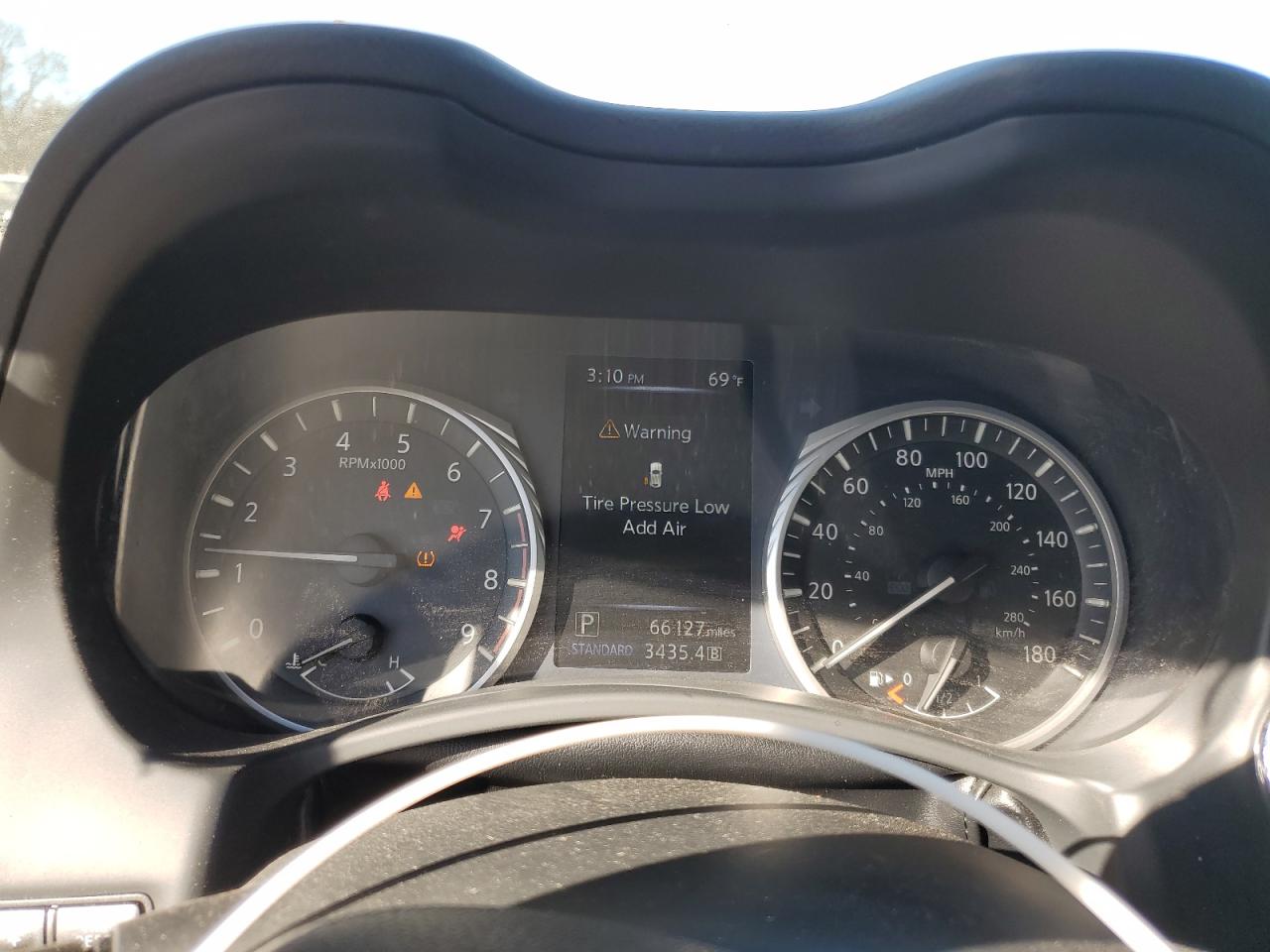 2018 Infiniti Q50 - Image 9