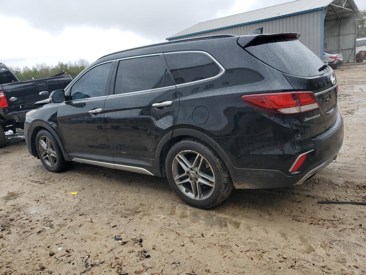 2017 Hyundai Santa Fe - Image 2