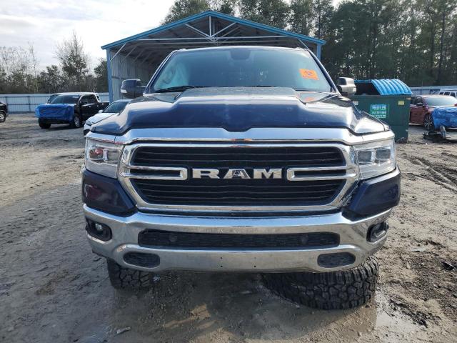  RAM 1500 2019 Granatowy