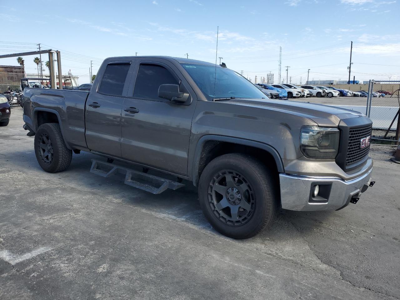 2014 GMC Sierra - Image 4
