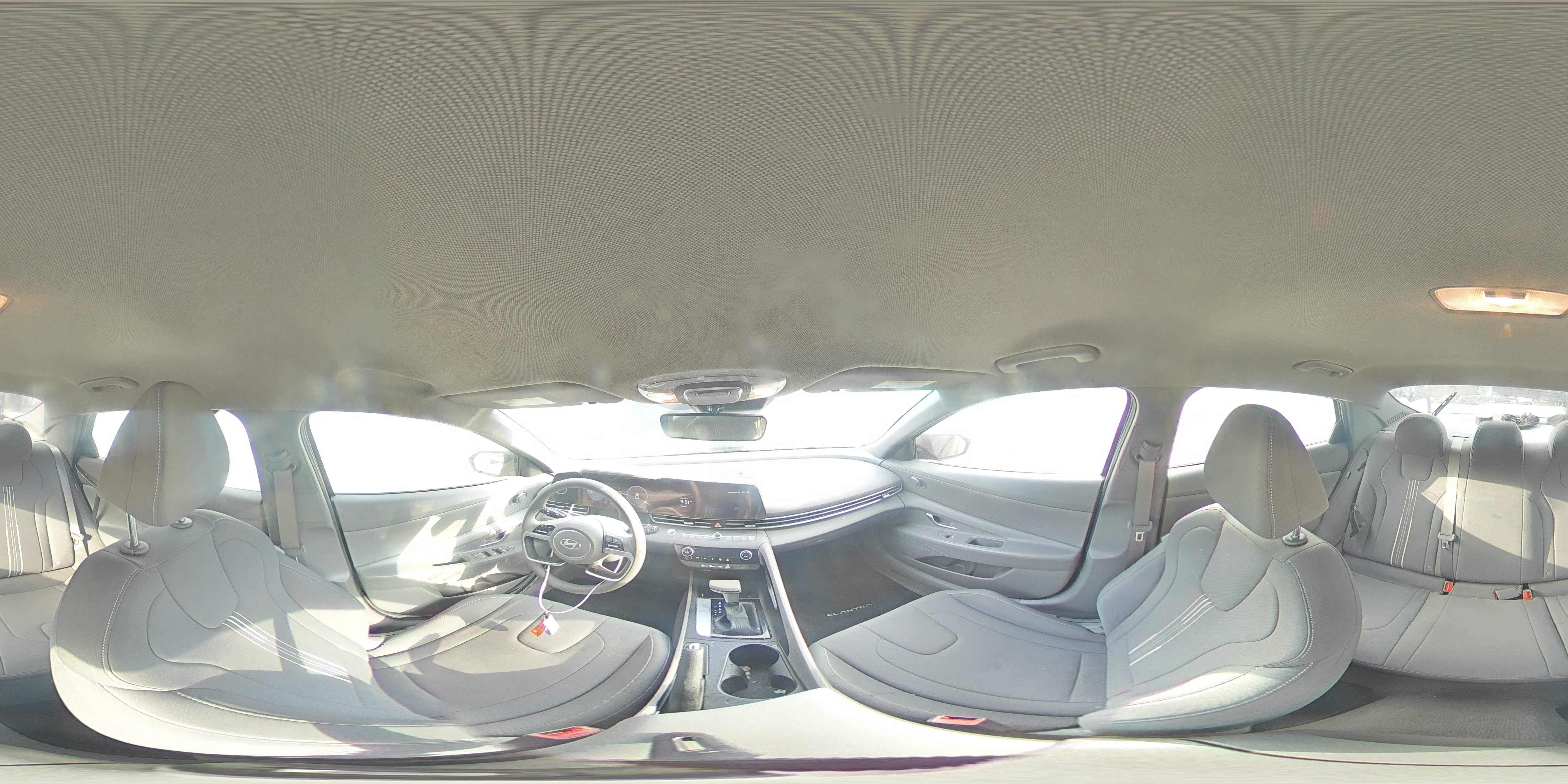 2024 Hyundai Elantra - Image 13