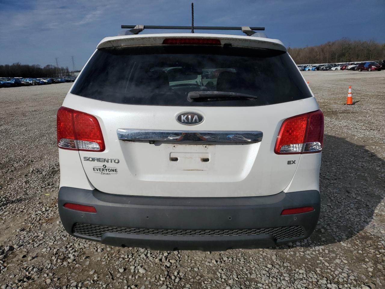 2011 Kia Sorento - Image 6