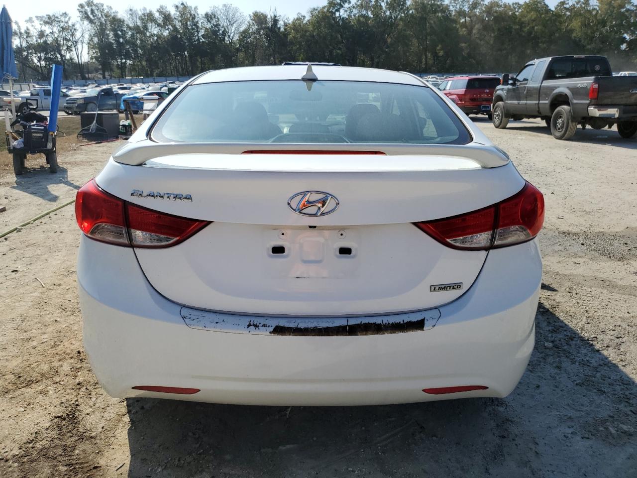 2013 Hyundai Elantra - Image 6