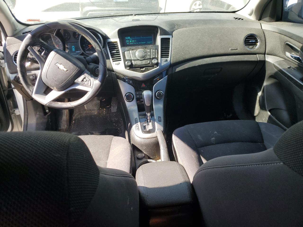 2013 Chevrolet Cruze - Image 8