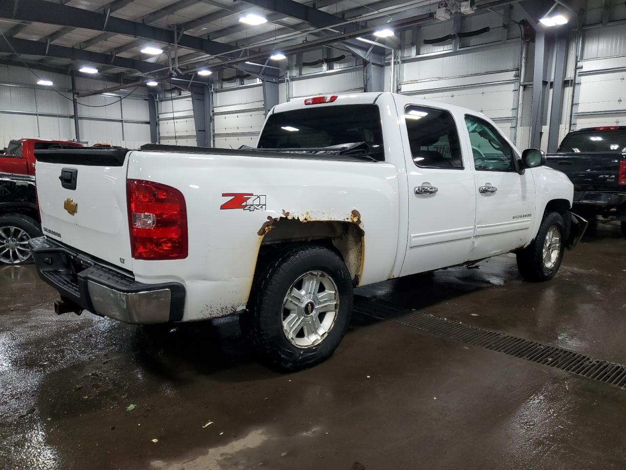 2013 Chevrolet Silverado - Image 3