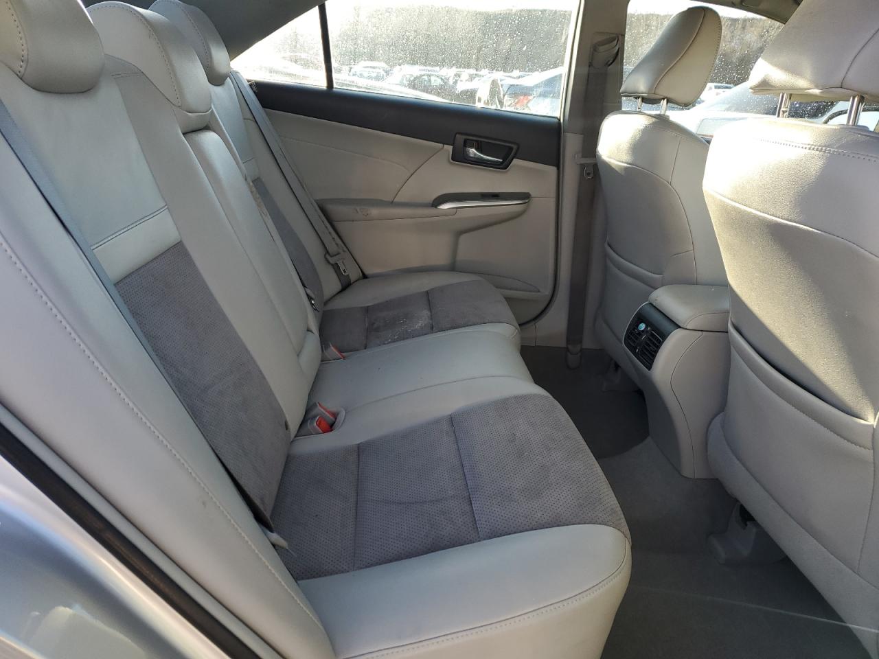 2013 Toyota Camry - Image 10