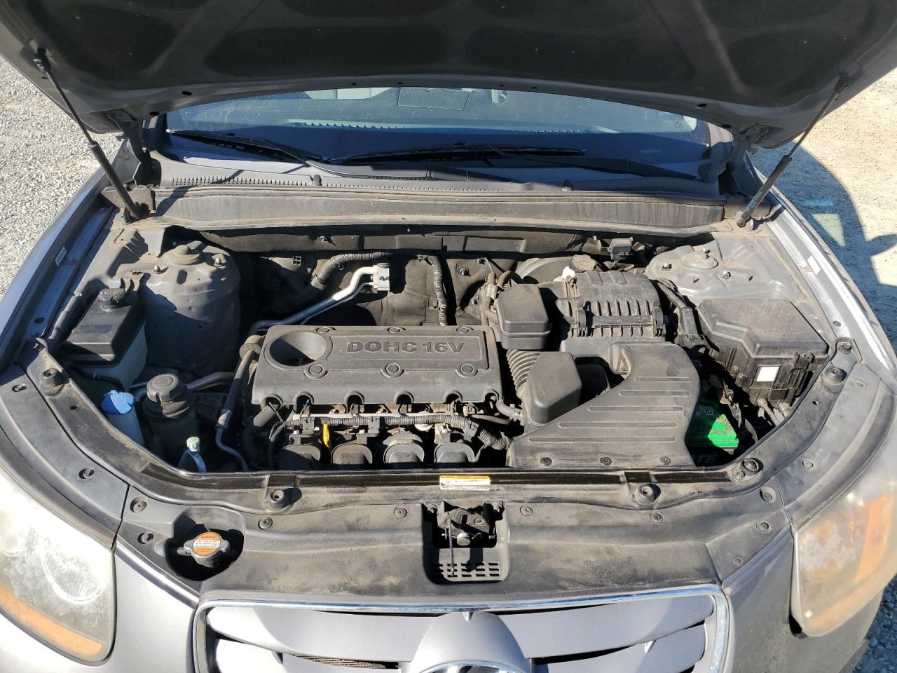 2010 Hyundai Santa Fe - Image 12