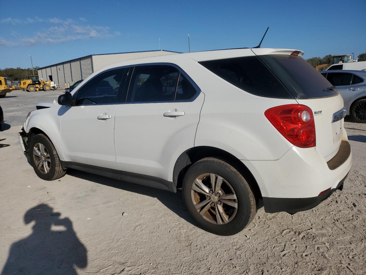 2014 Chevrolet Equinox - Image 2