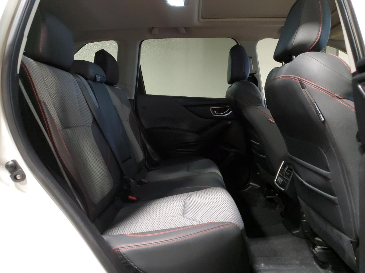 2020 Subaru Forester - Image 10