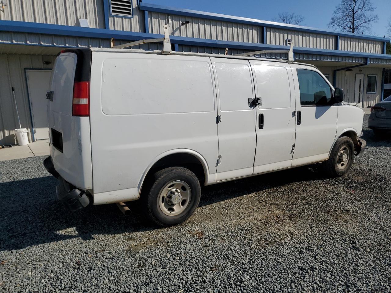 2014 Chevrolet Express - Image 3