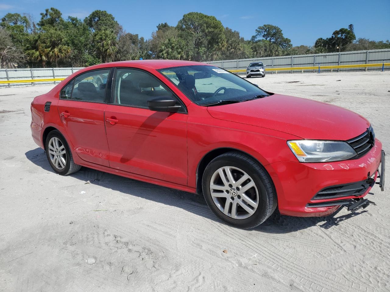 2015 Volkswagen Jetta - Image 4