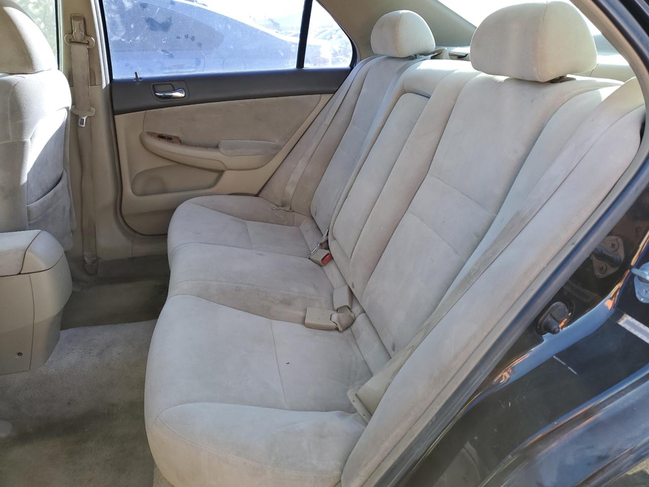 2003 Honda Accord - Image 10