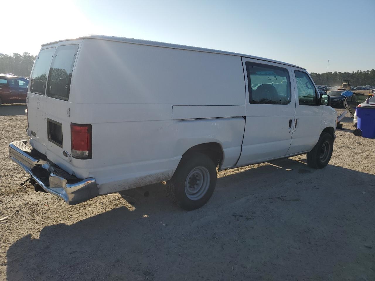 2002 Ford Econoline - Image 3