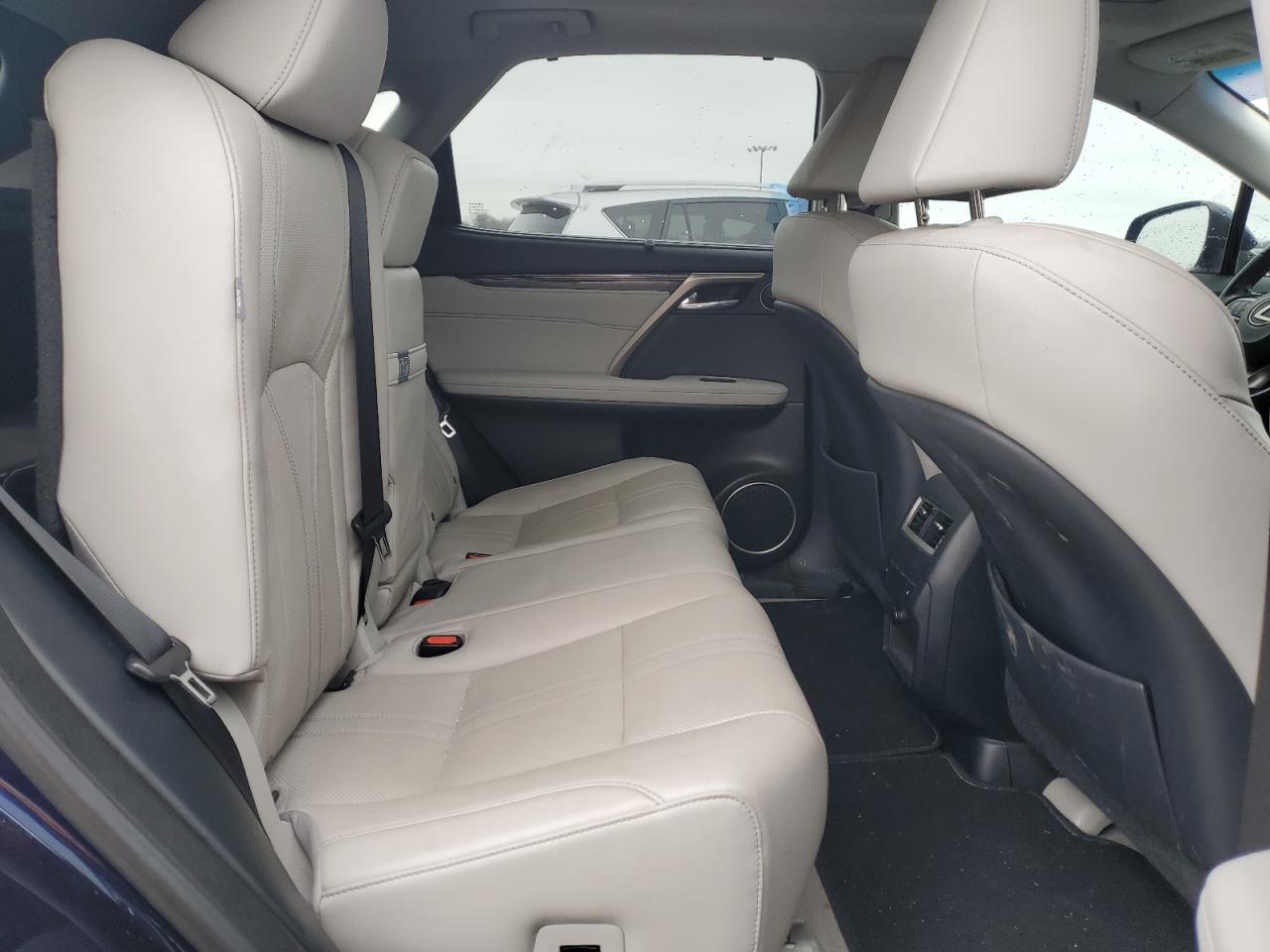 2016 Lexus RX - Image 10