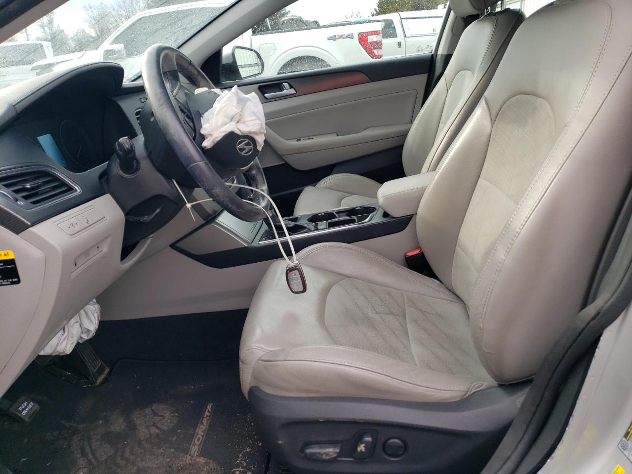 2015 Hyundai Sonata - Image 7