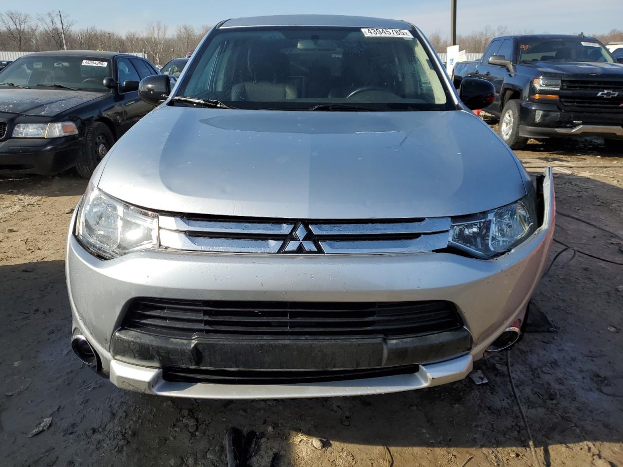 2015 Mitsubishi Outlander - Image 5