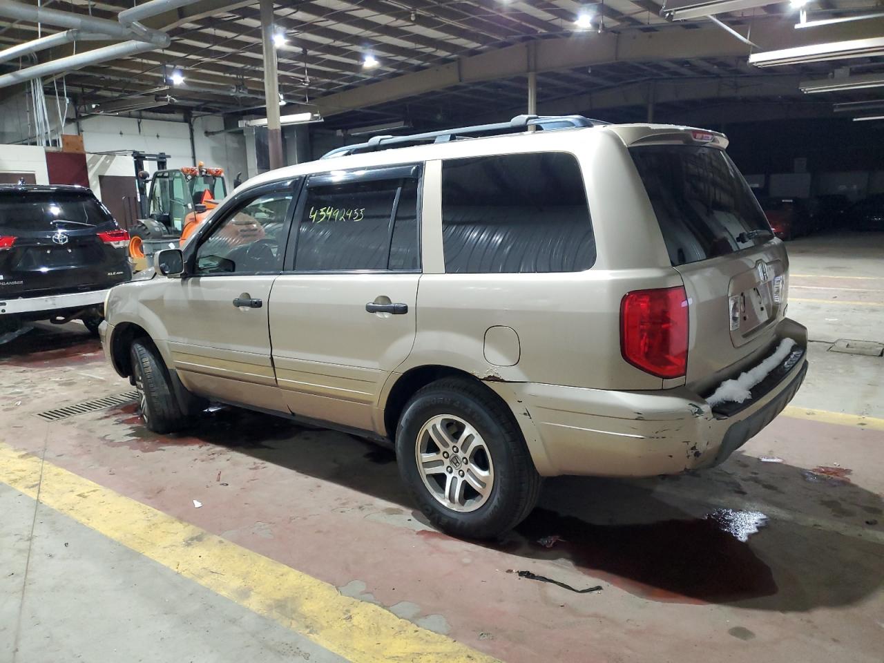 2004 Honda Pilot - Image 2