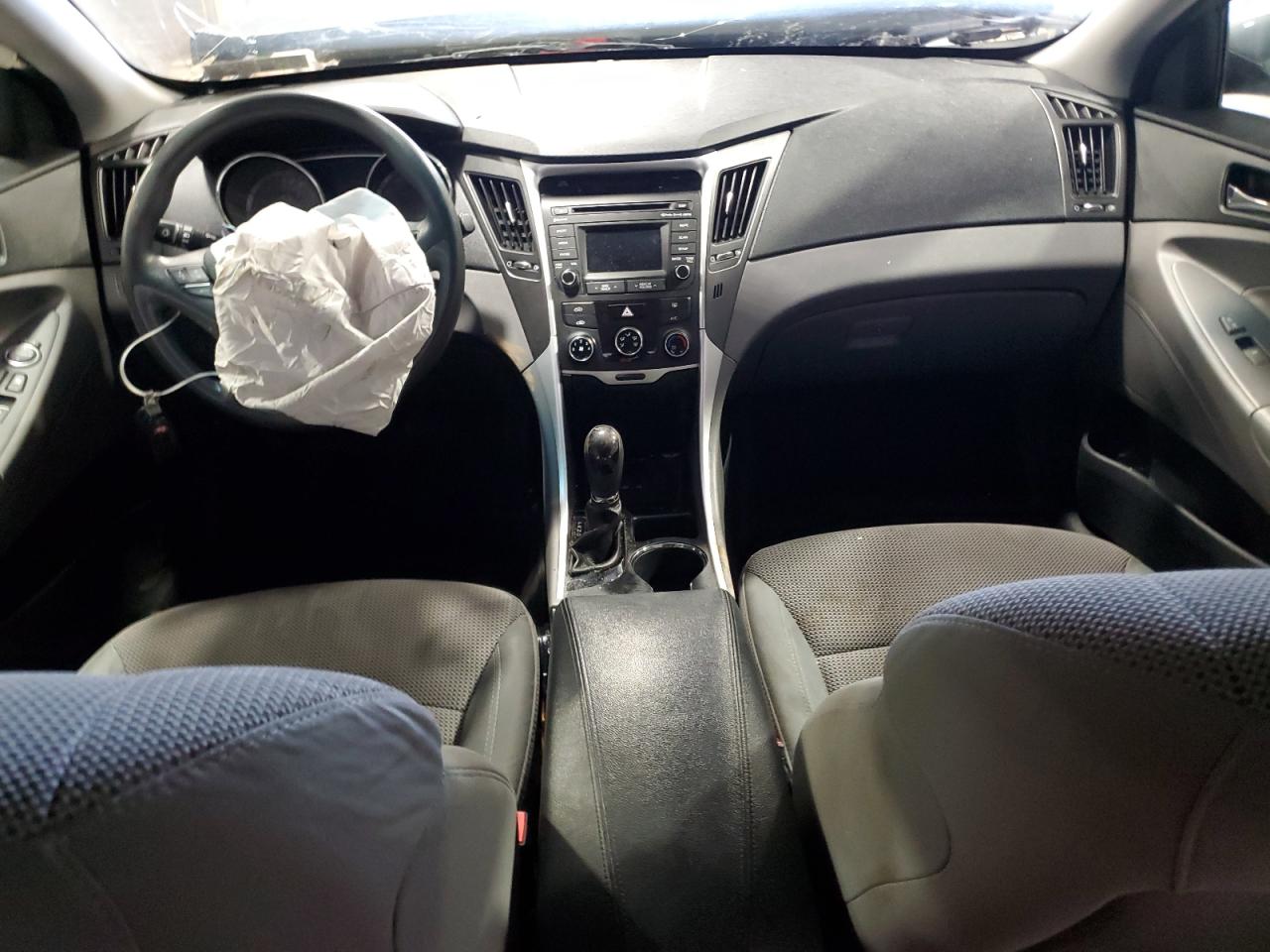 2014 Hyundai Sonata - Image 8