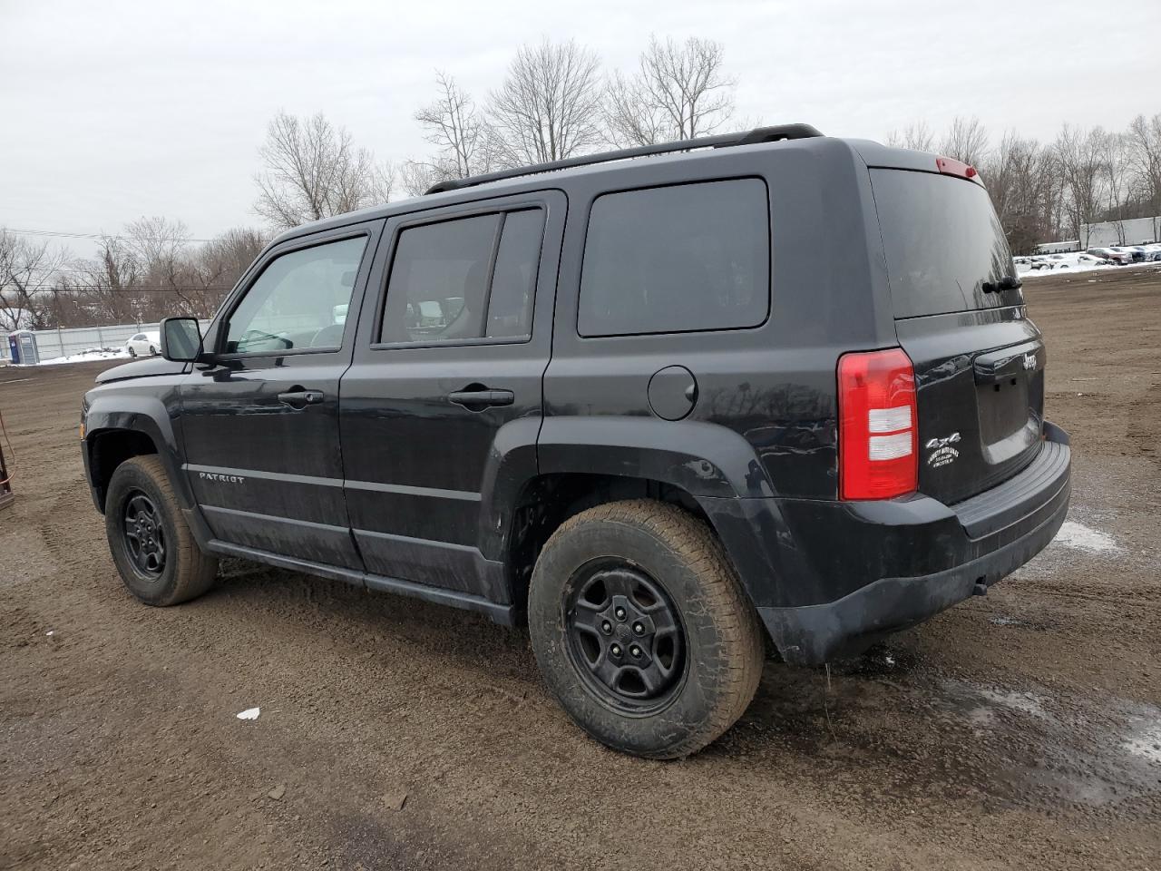 2017 Jeep Liberty (Patriot) - Image 2