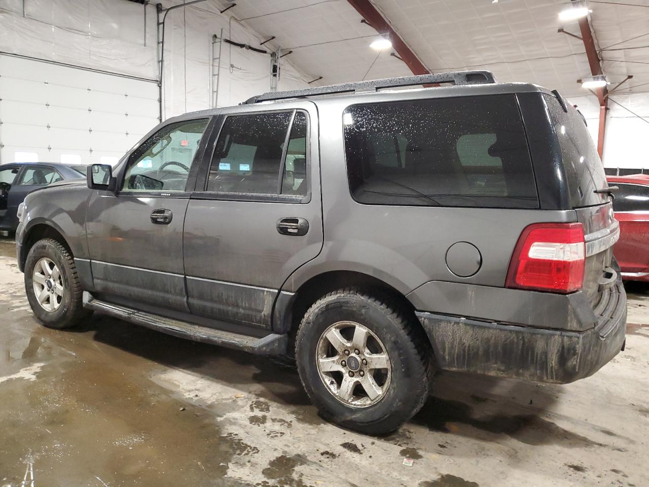 2015 Ford Expedition - Image 2