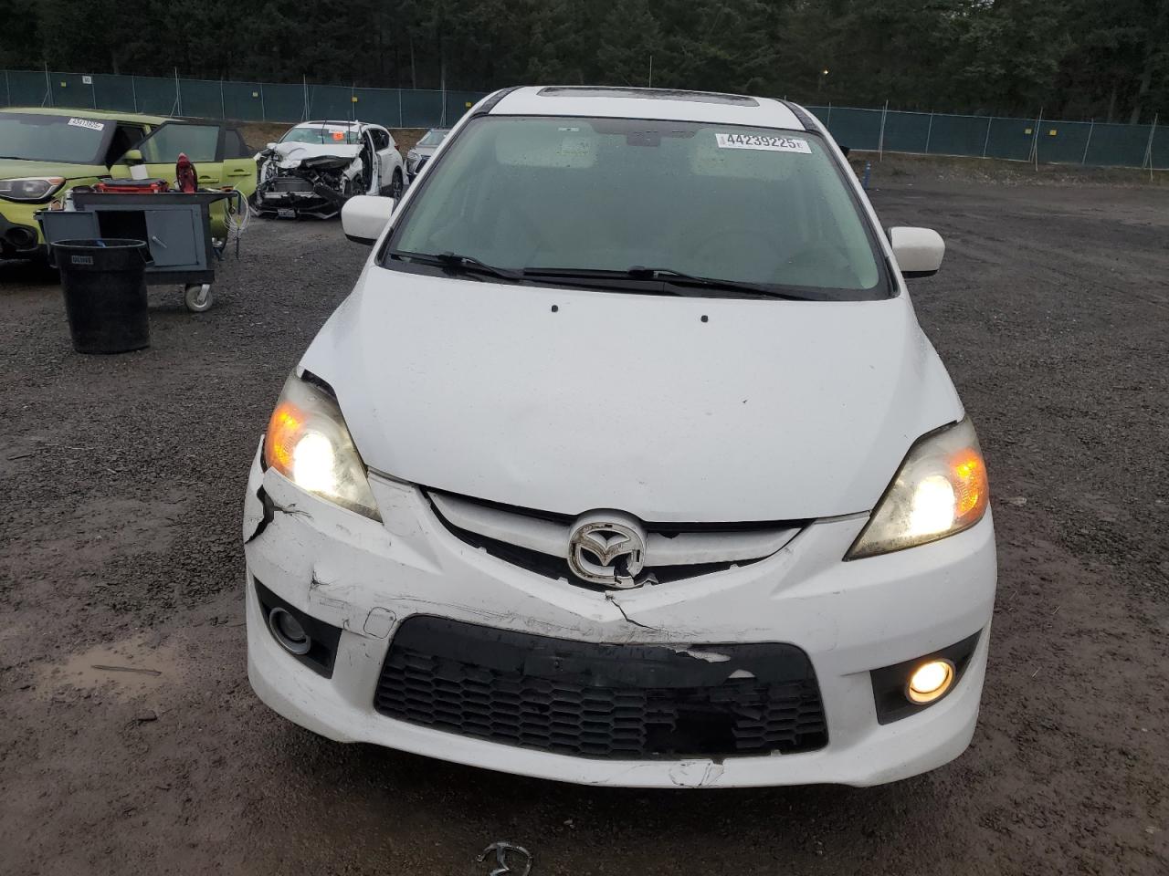 2009 Mazda 5 - Image 5