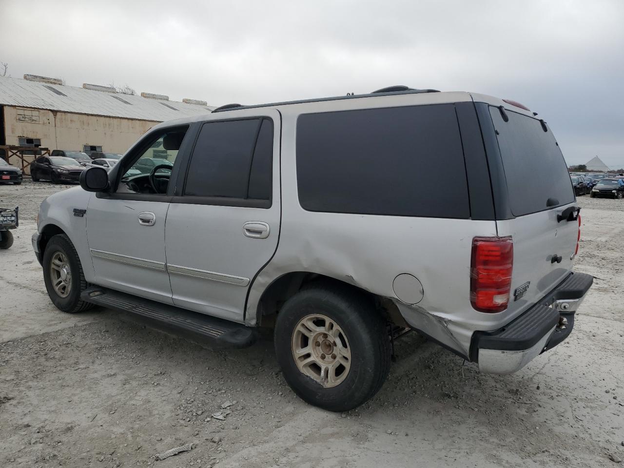 1999 Ford Expedition - Image 2