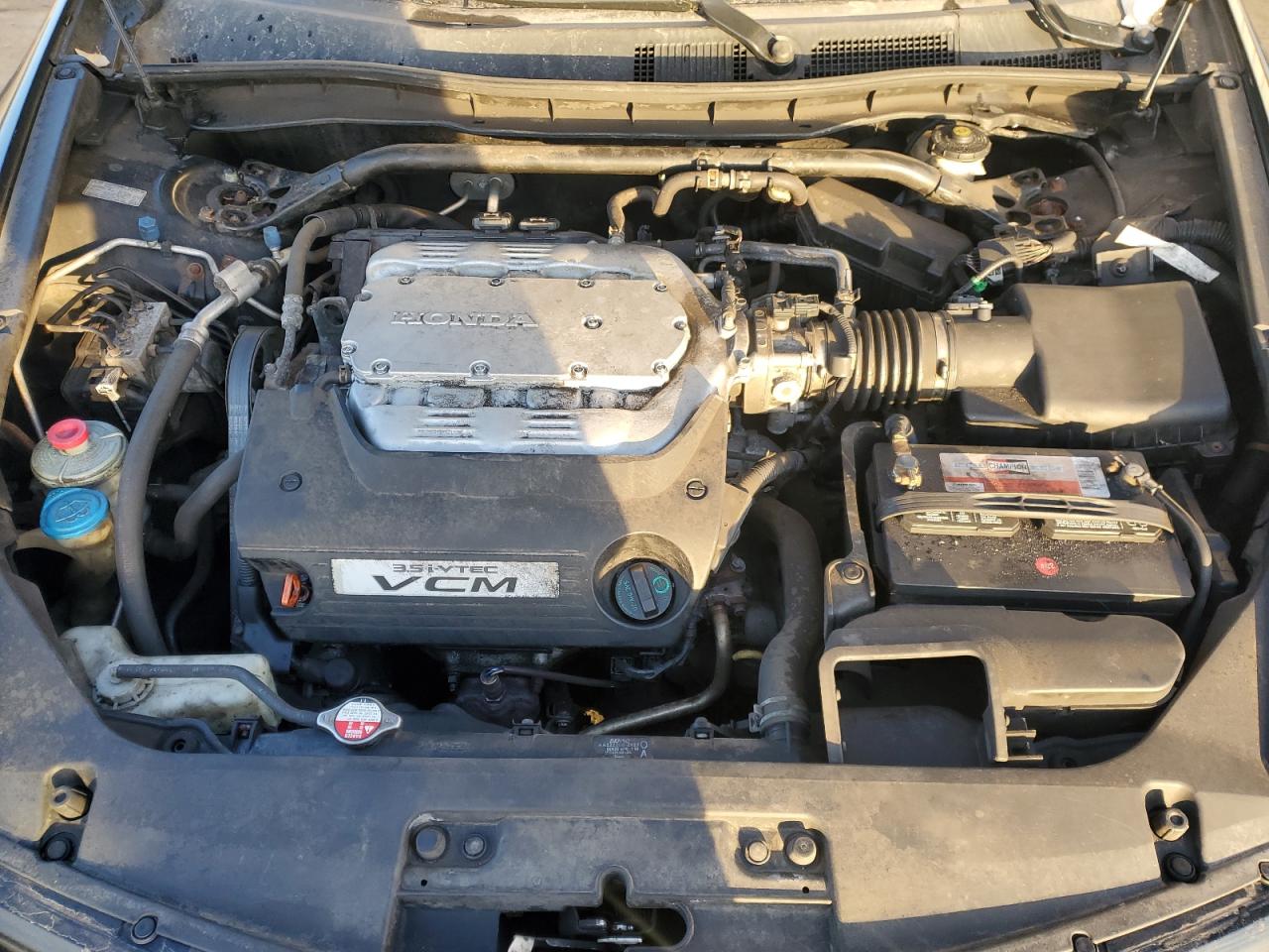 2010 Honda Accord - Image 11