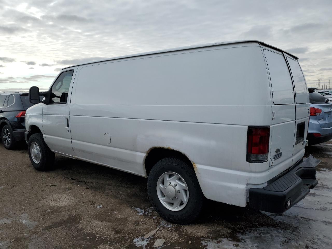 2008 Ford Econoline - Image 2