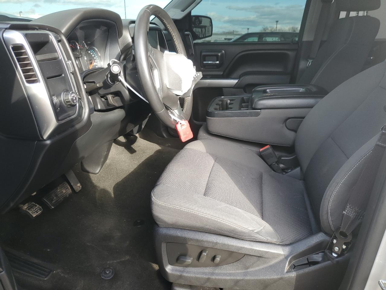 2015 Chevrolet Silverado - Image 7