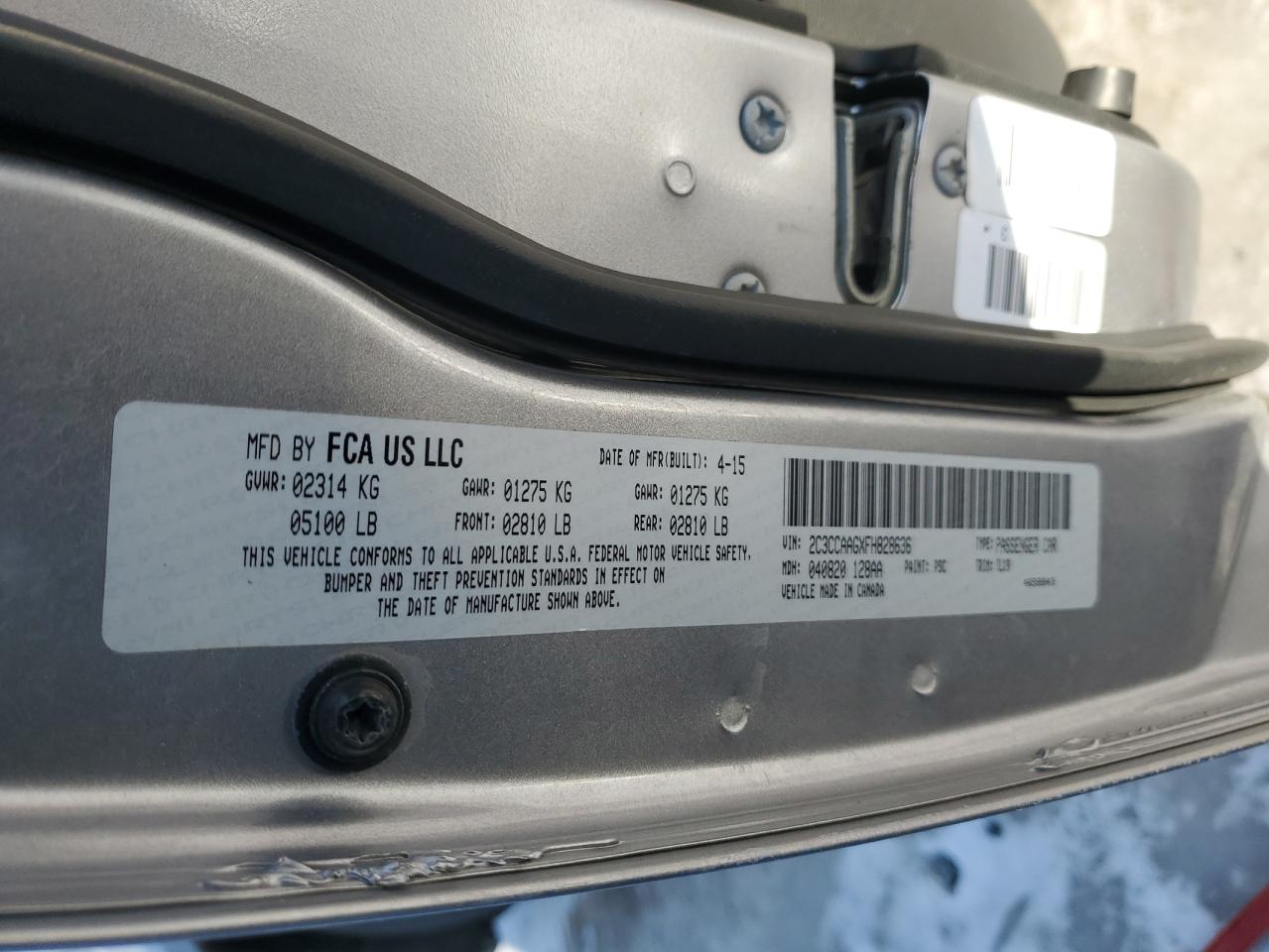 2015 Chrysler 300 - Image 12