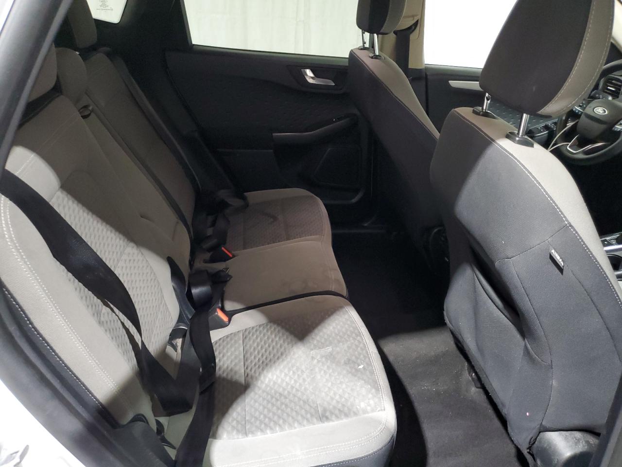 2020 Ford Escape - Image 11