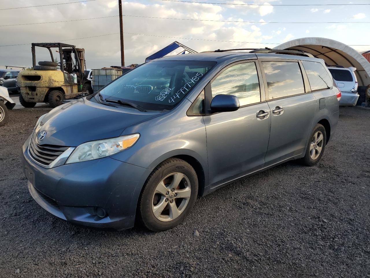 2014 Toyota Sienna - Image 1