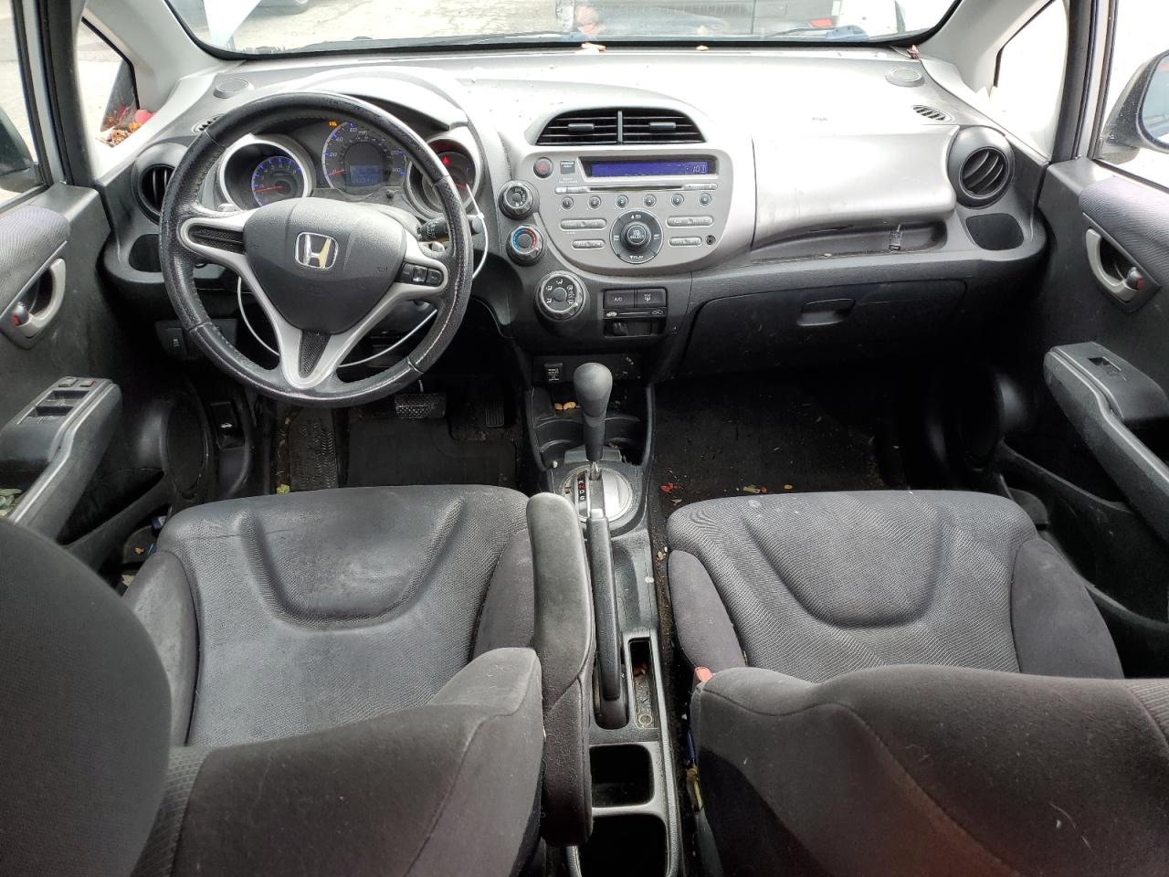 2011 Honda Fit - Image 8