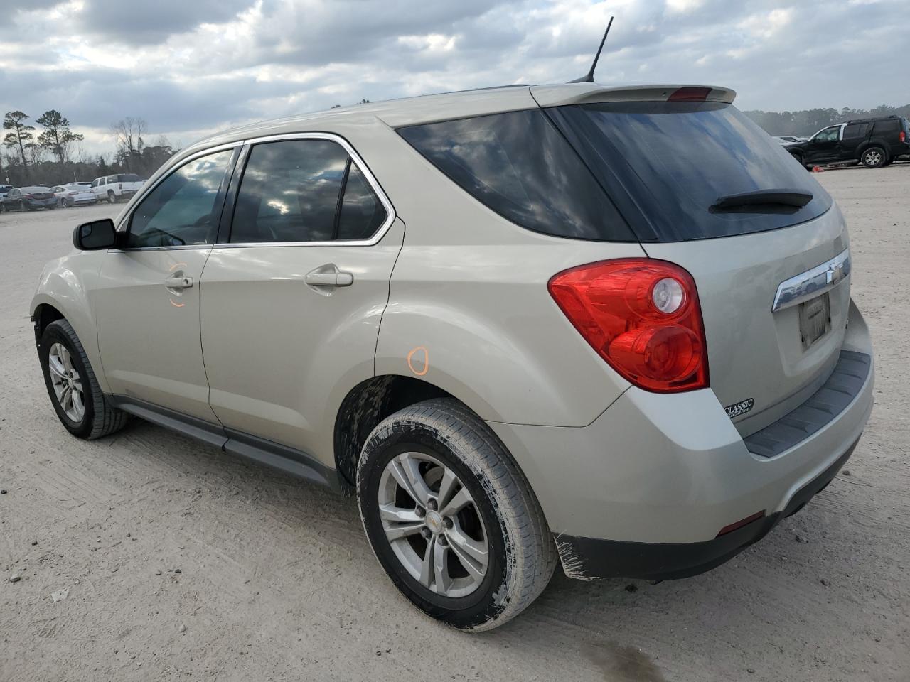 2014 Chevrolet Equinox - Image 2