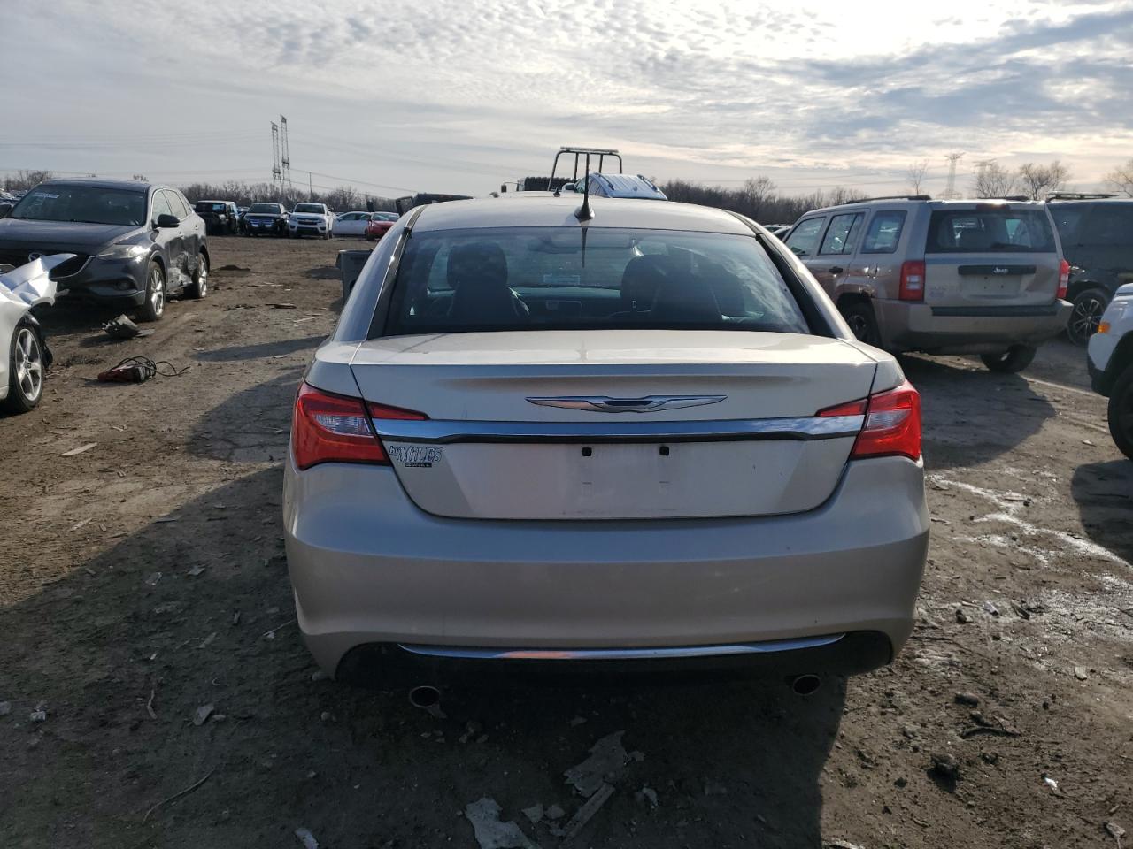 2013 Chrysler 200 - Image 6