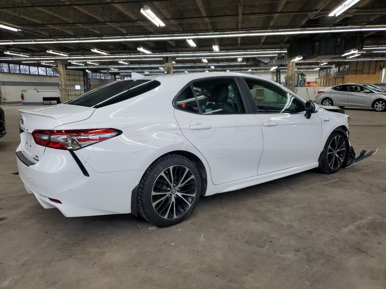 2018 Toyota Camry - Image 3